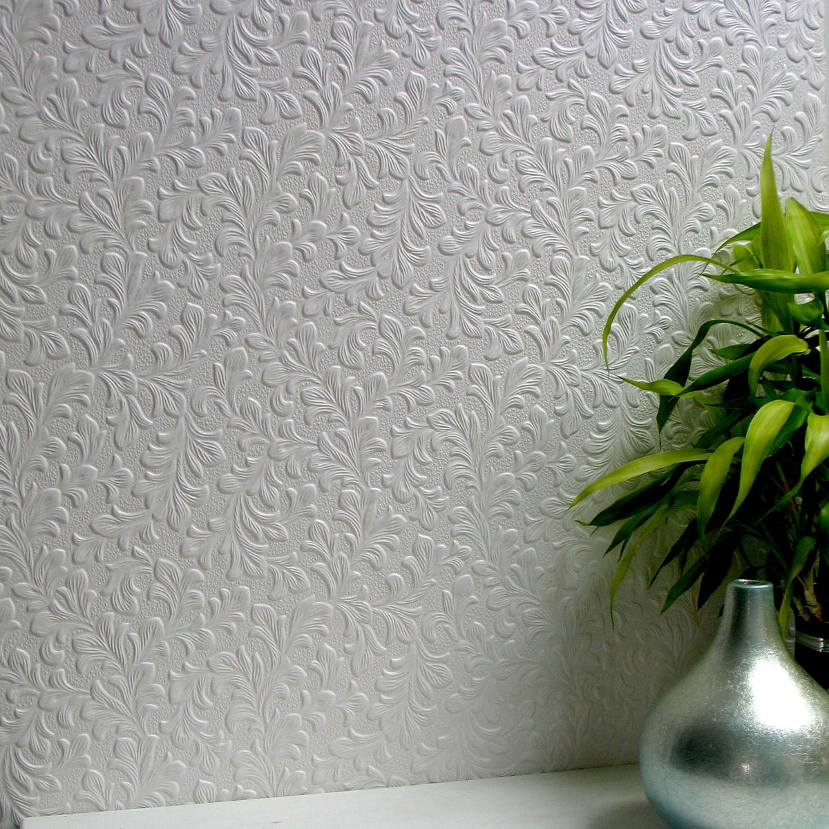 Anaglypta paintable wallpaper