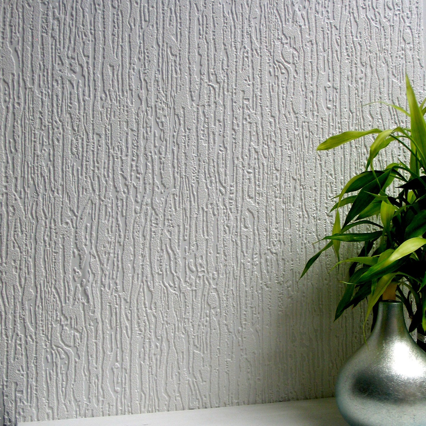 Anaglypta paintable wallpaper