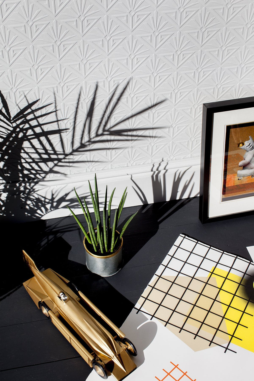 Deco Paradiso Paintable Luxury Vinyl Wallpaper