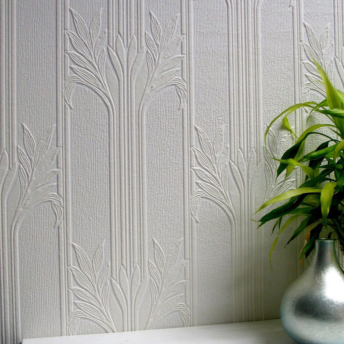 Anaglypta paintable wallpaper