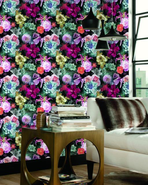 VINTAGE FLORAL BLOOMS PEEL & STICK WALLPAPER