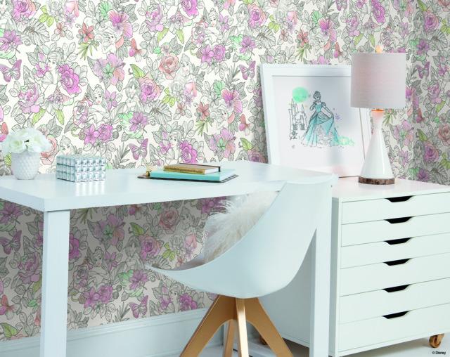 DISNEY PRINCESS ROYAL FLORAL PEEL & STICK WALLPAPER