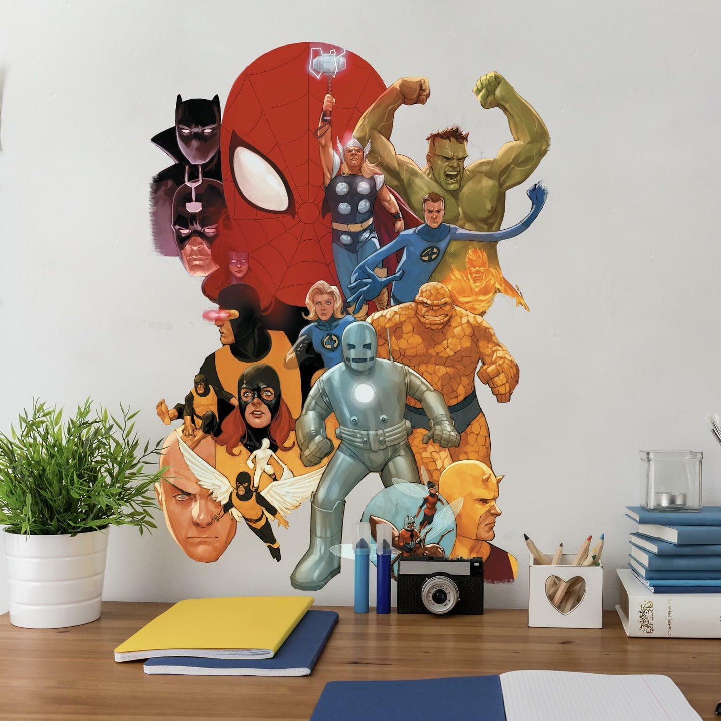 MARVEL AVENGERS CLASSIC PEEL AND STICK GIANT WALL DECALS